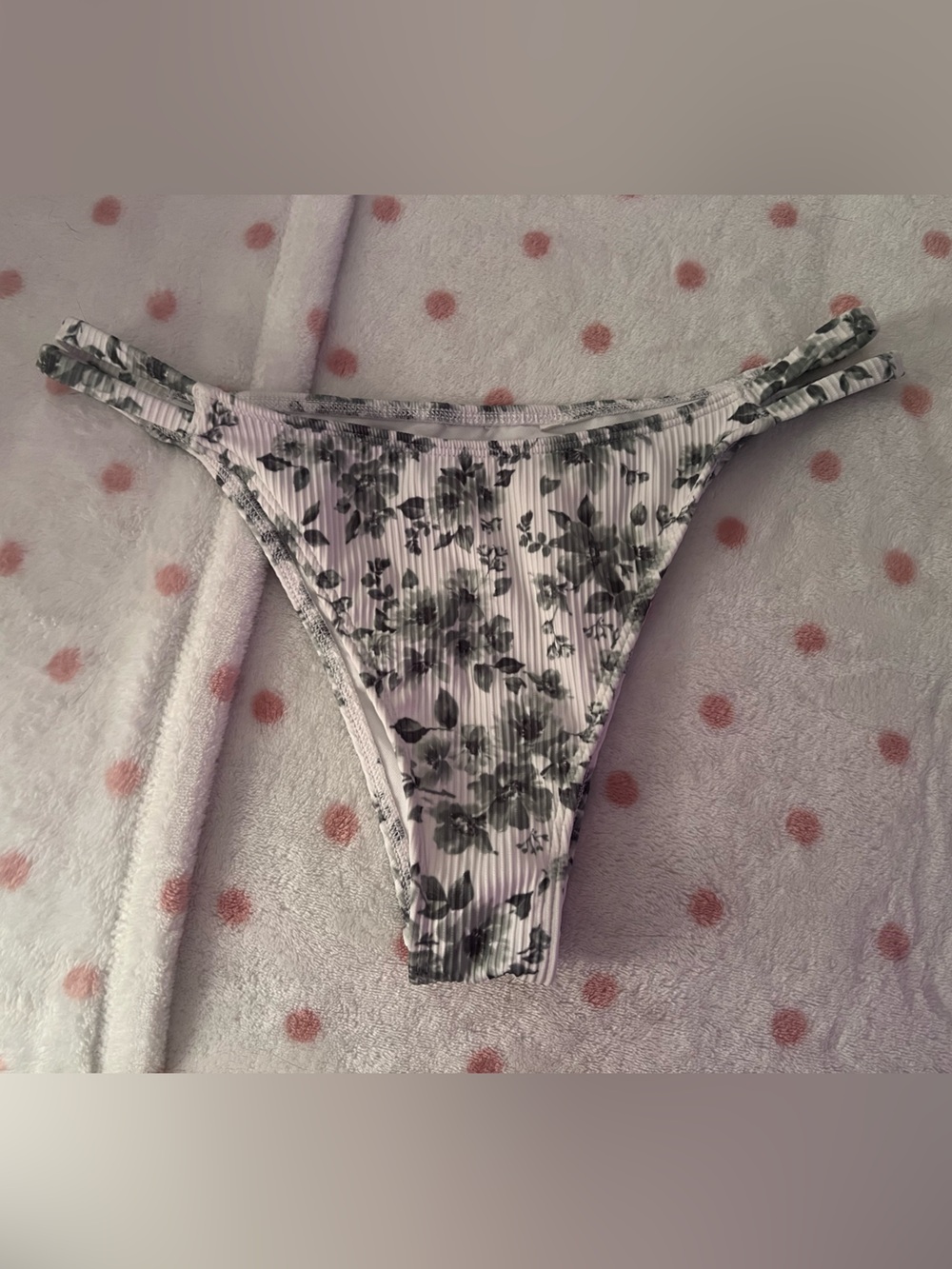 Hollister Floral Ribbed Bikini Bottom in white and green